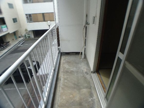 神戸市東灘区深江北町１丁目の賃貸マンションのバルコニー
