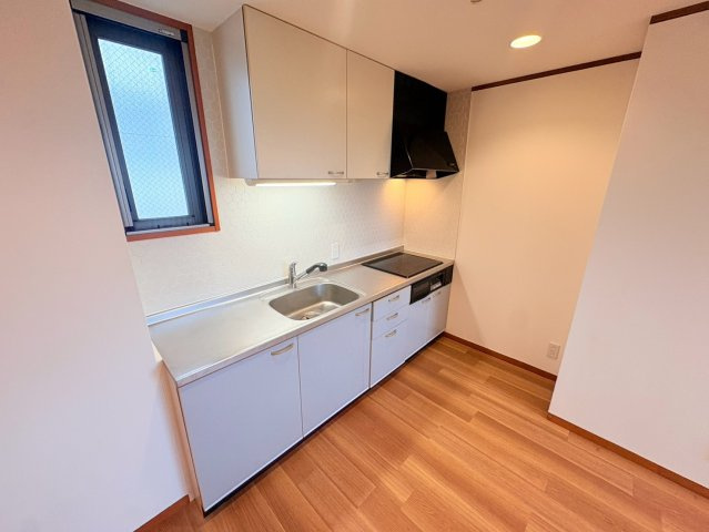 芦屋市業平町の賃貸マンションのキッチン
