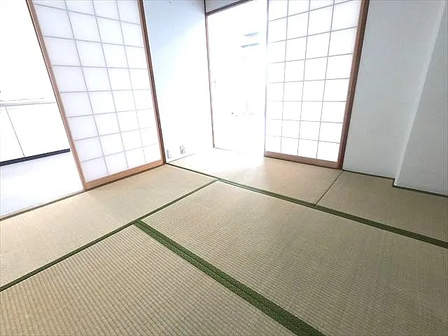 神戸市東灘区住吉台の賃貸マンションの居間・リビング