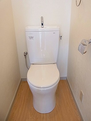神戸市中央区二宮町３丁目の賃貸マンションのトイレ