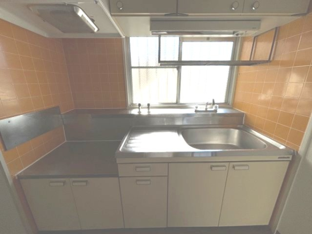 神戸市東灘区北青木３丁目の賃貸マンションのキッチン