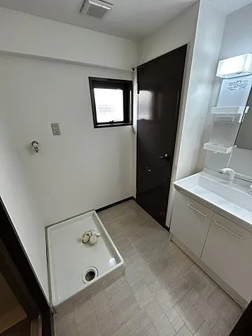 神戸市灘区篠原中町６丁目の賃貸マンションの洗面所