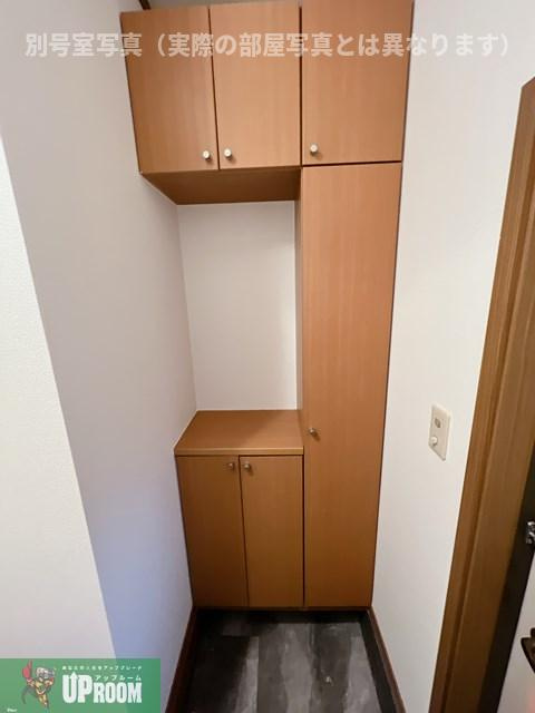クレスト羽黒の玄関