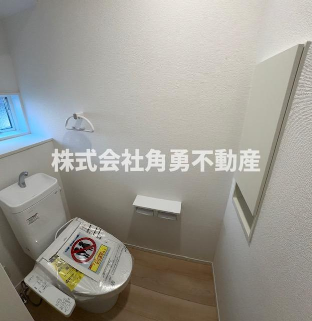 秦野市弥生町第5　新築一戸建て　2号棟の内観：施工例|《施工例》トイレ