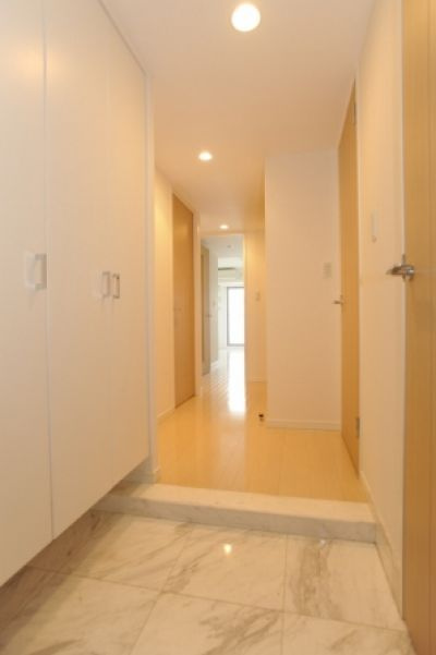 カスタリア東日本橋の玄関|※別部屋参照