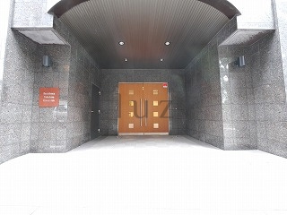 レジデンス横濱リバーサイドのエントランス