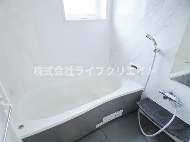 アルマコート万願寺の浴室