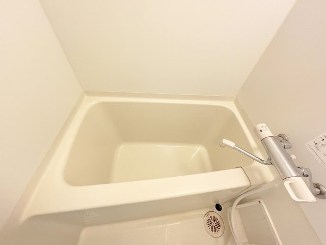 ラクラス新大阪の浴室