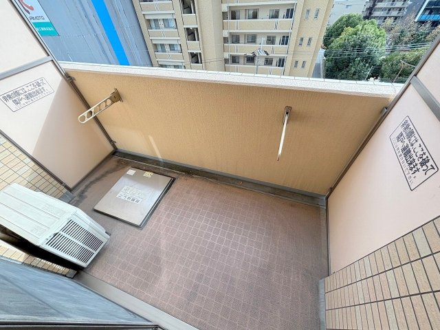 シャインビュー新大阪のバルコニー