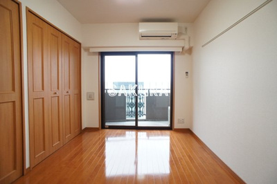 【居間・リビング】 | グリフィン川崎・西口参番館 | 開放感のあるゆったりとしたお部屋です♪