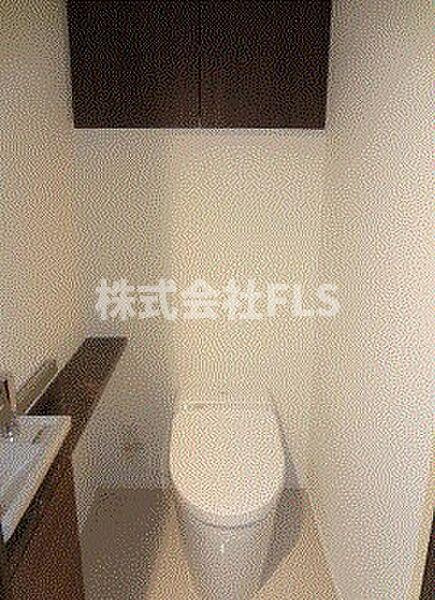 千代田区一番町の賃貸マンションのトイレ
