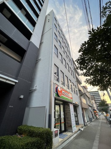 大阪市西区本田１丁目の店舗事務所の外観