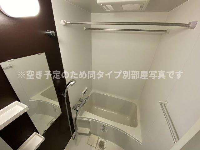 セレニティ桜之町東A棟の浴室