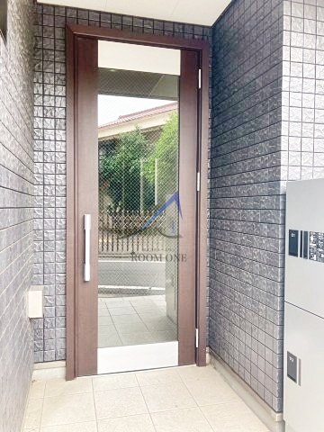 ジプソフィリアのエントランス|エントランスです。