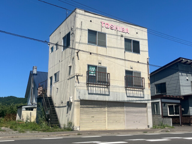 余市郡仁木町西町２丁目１１貸家