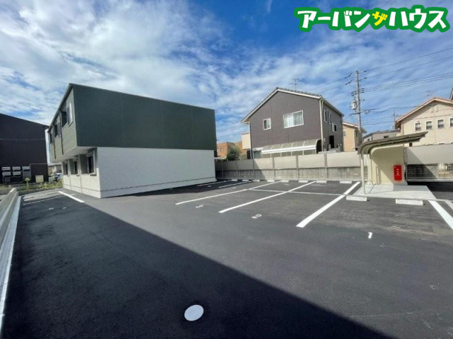 セレノアの駐車場