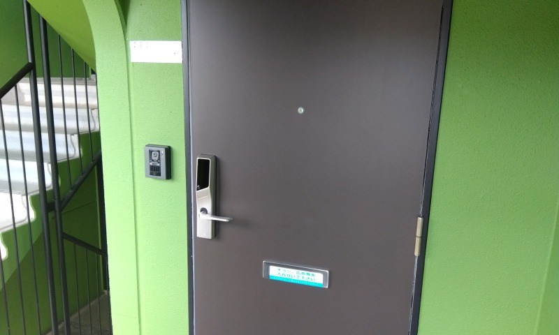 クリサンテＢ の玄関