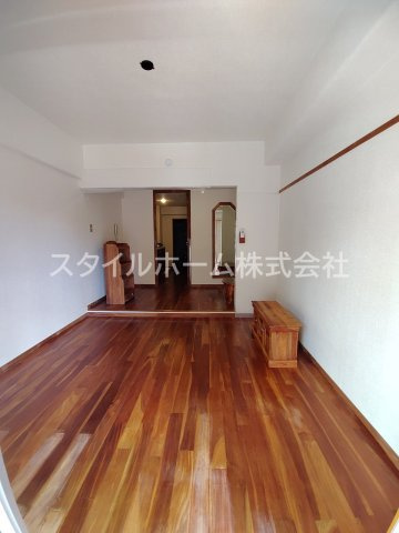 ユトリロ八通の居間・リビング|イメージ写真です。