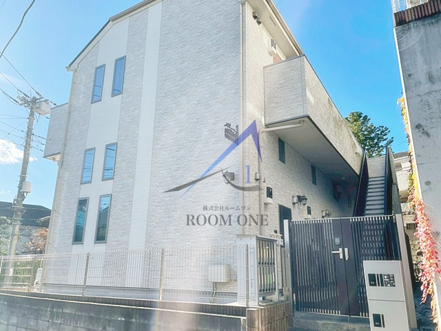 Ｆ．Ｏ．Ｃ　ＲＥＳＩＤＥＮＣＥ生麦の外観|外観です。