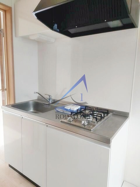 Ｆ．Ｏ．Ｃ　ＲＥＳＩＤＥＮＣＥ生麦のキッチン|キッチンです。