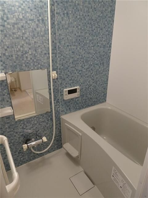 ＭＡＸＩＶｂａｓｉｃ大鳥居の浴室