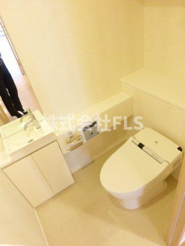 港区麻布十番３丁目の賃貸マンションのトイレ
