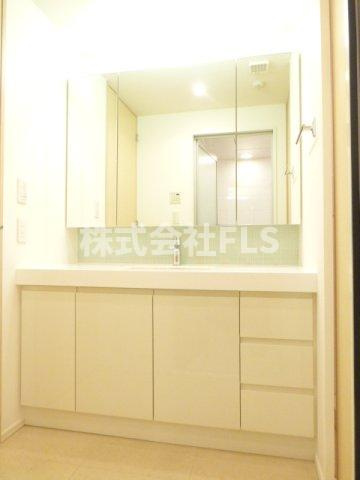 港区麻布十番３丁目の賃貸マンションの洗面所