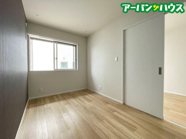 プティーシュシュ花尻北の洋室