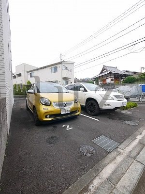 レシディールの駐車場