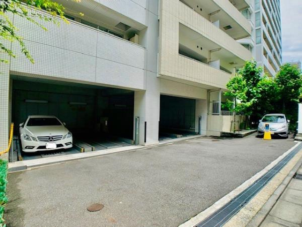 ＫＤＸレジデンス南麻布の駐車場