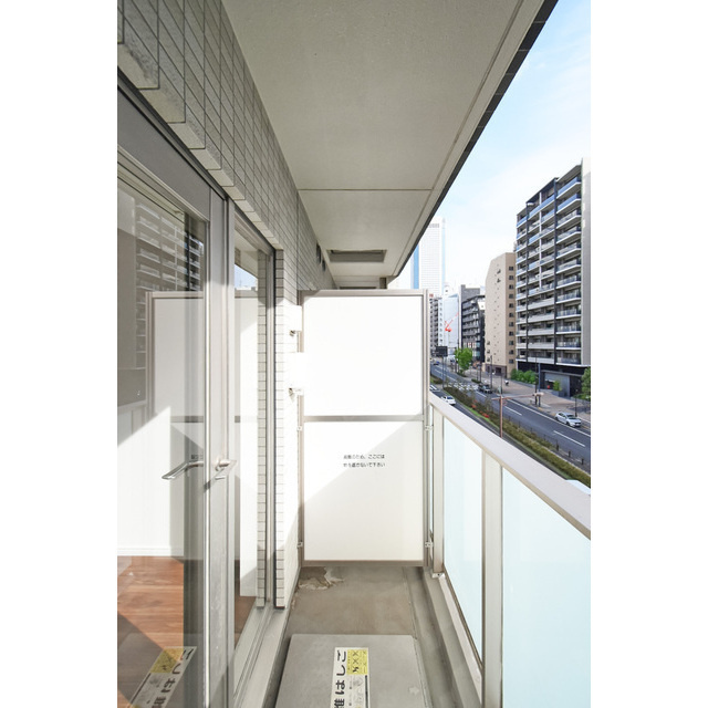 ルクレ西新宿のバルコニー