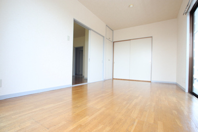 7.5帖の洋室です♪