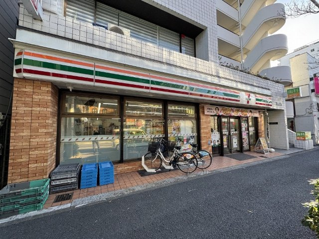 チョコレートハウスの周辺