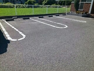 イースト・ヴィオラ・カーサⅡの駐車場