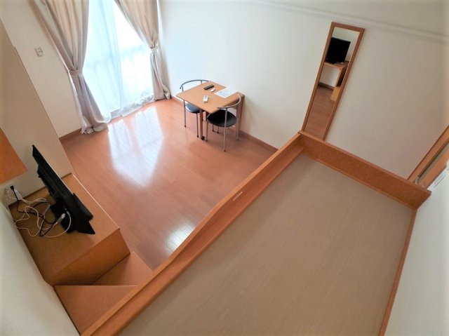 レオパレス中野５１の居間・リビング|家具家電付きで使いやすい居室