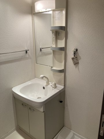 AXAS新宿TOWERS　EASTの洗面所