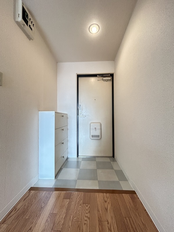 マンションアムールの玄関