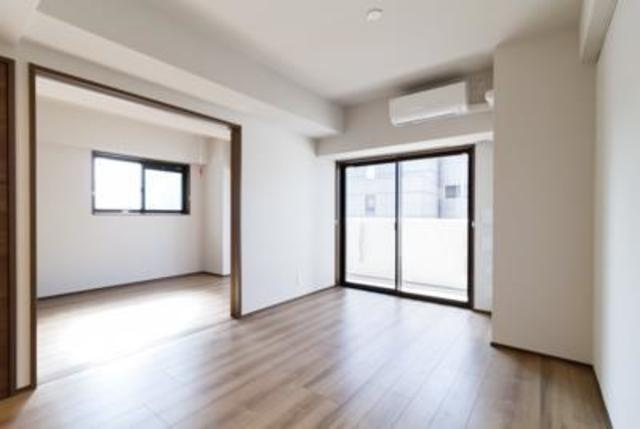 リバーパーク門前仲町の居間・リビング|※写真は同タイプ住戸です。