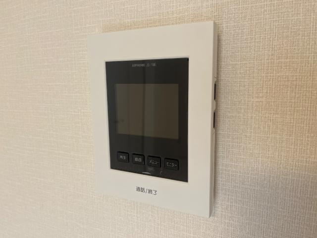 オークビューの内装|カメラ付インターホン