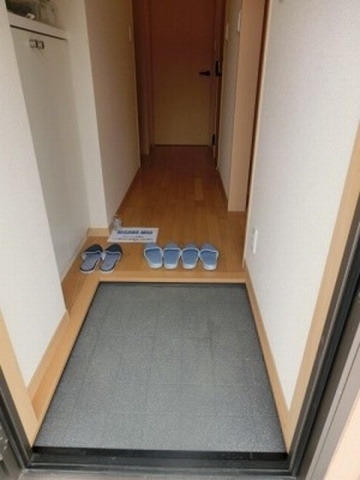 パインサークルの玄関