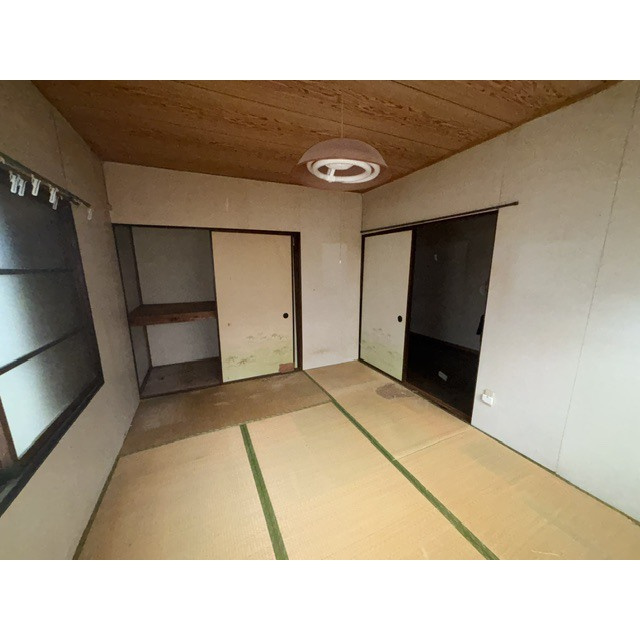 岐阜市山吹町５丁目の一戸建ての居間・リビング