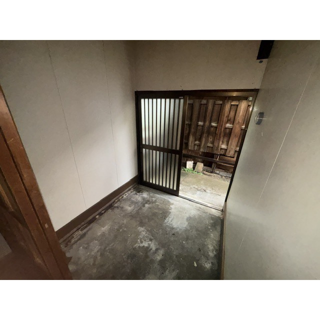 岐阜市山吹町５丁目の一戸建ての玄関