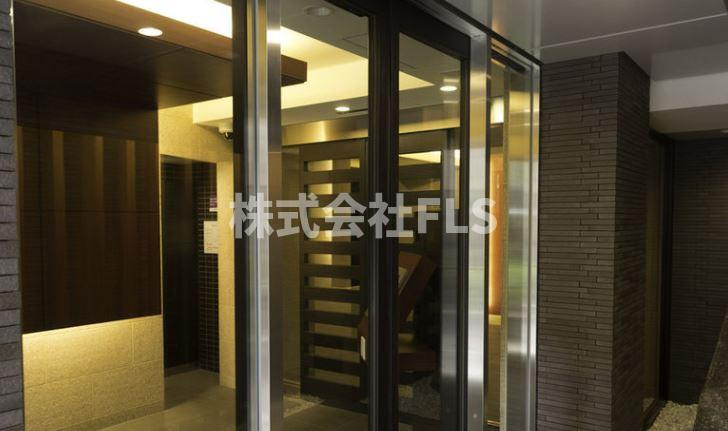 中央区日本橋箱崎町の賃貸マンションのロビー