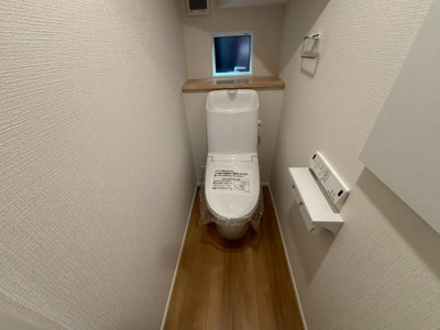 【トイレ】 | 【17日(土)・18日(日)室内見学可】草加市苗塚町3期 | ウォシュレット付きのトイレです♪