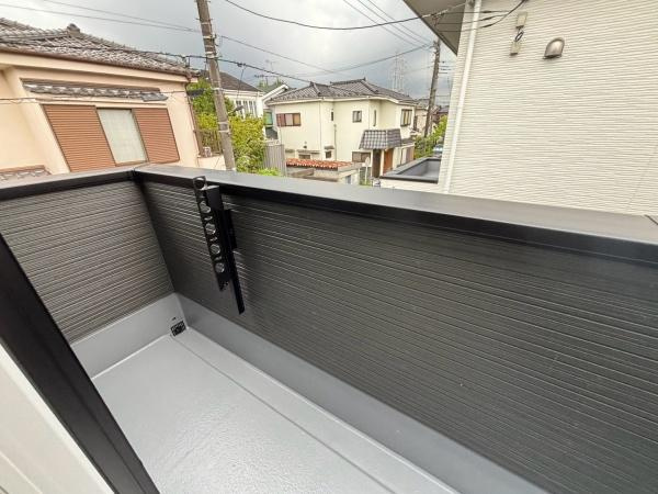 【バルコニー】 | 【24日(土)・25日(日)室内見学可】草加市苗塚町3期 | 広さもあり洗濯物も干しやすい♪