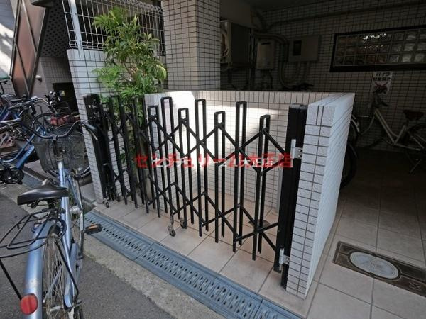 メルベーユ磯路のエントランス