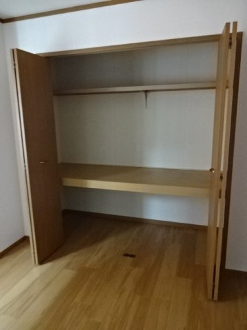 ロジュマン陣中第１の収納