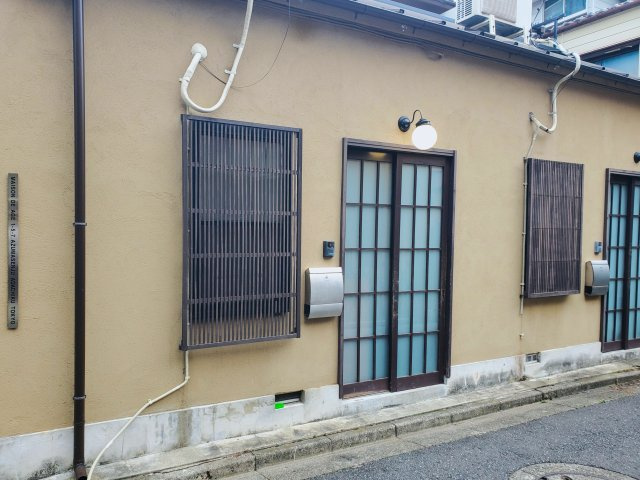 メゾン・ド・アージュの玄関|落ち着いた玄関です
