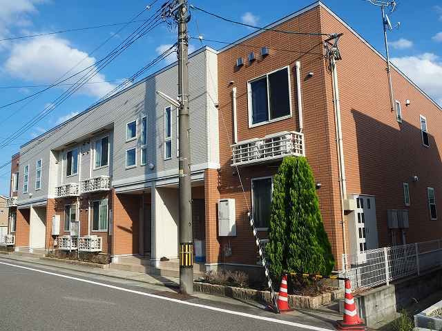 富山市婦中町下轡田のアパート