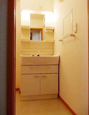 グランヴィエラＢの洗面所